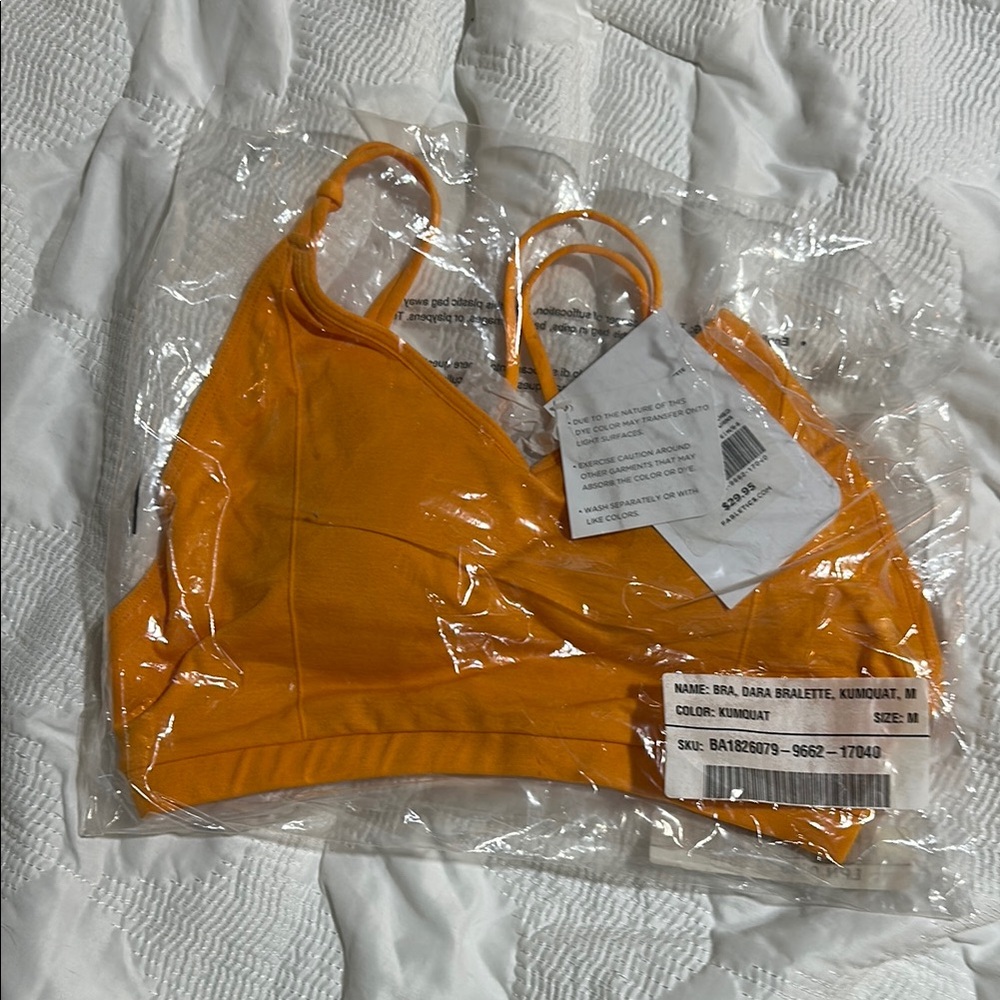 NWT Fabletics sports bra/ data Bralette on color kumquat size medium